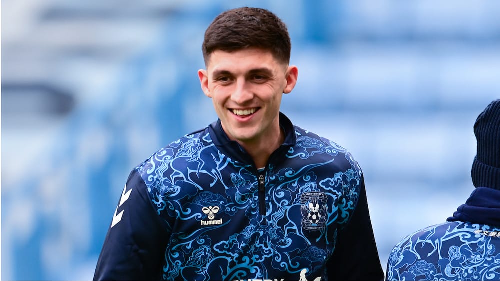 Coventry City defender Bobby Thomas (4) warms up during the EFL Sky Bet Championship match between Coventry City and Oxford United at the Coventry Building Society Arena, Coventry, UK on 7 February 2026.