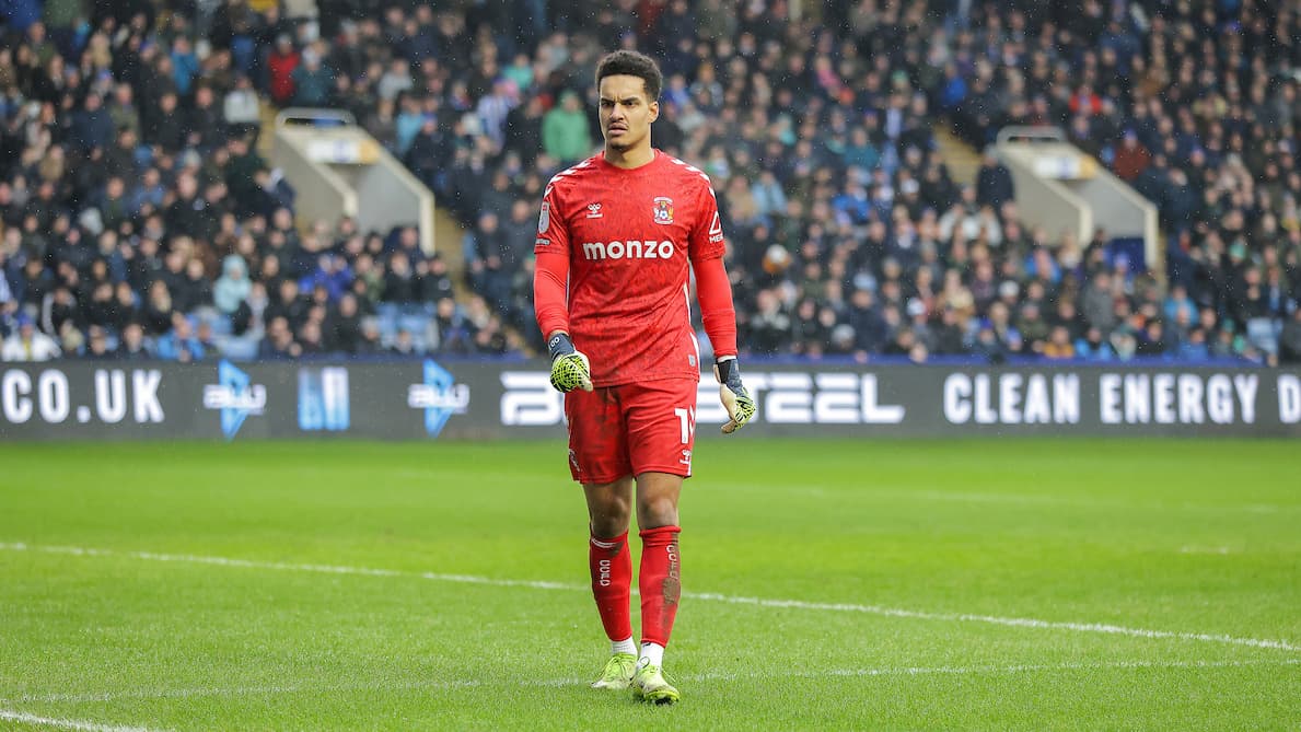 Oliver Dovin of Coventry City during the EFL Sky Bet Championship match between Sheffield Wednesday and Coventry City at Hillsborough, Sheffield, England on 15 February 2025.